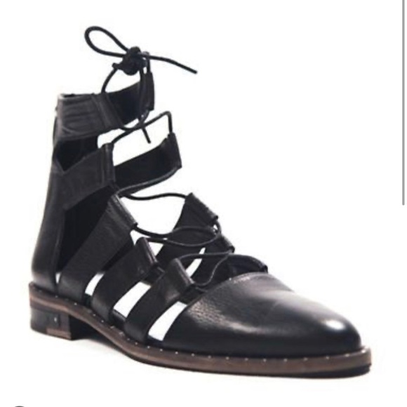 Freda Salvador Ghillie Lace Up Oxfords - Picture 3 of 12